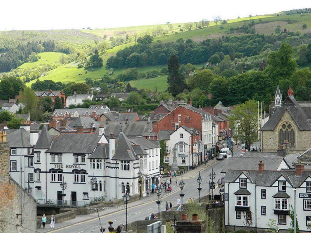 The Royal Hotel Llangollen Zewnętrze zdjęcie