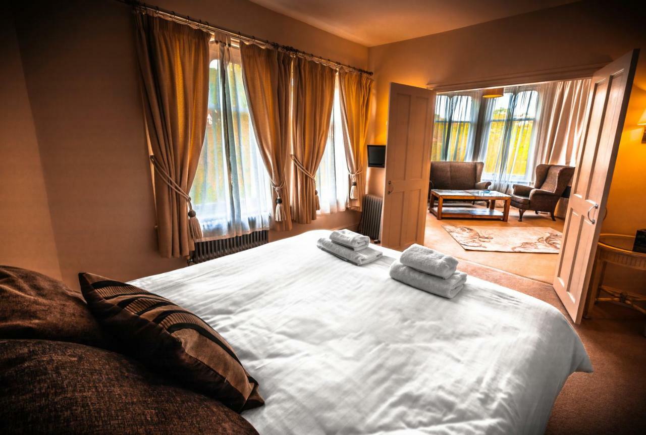 The Royal Hotel Llangollen Zewnętrze zdjęcie