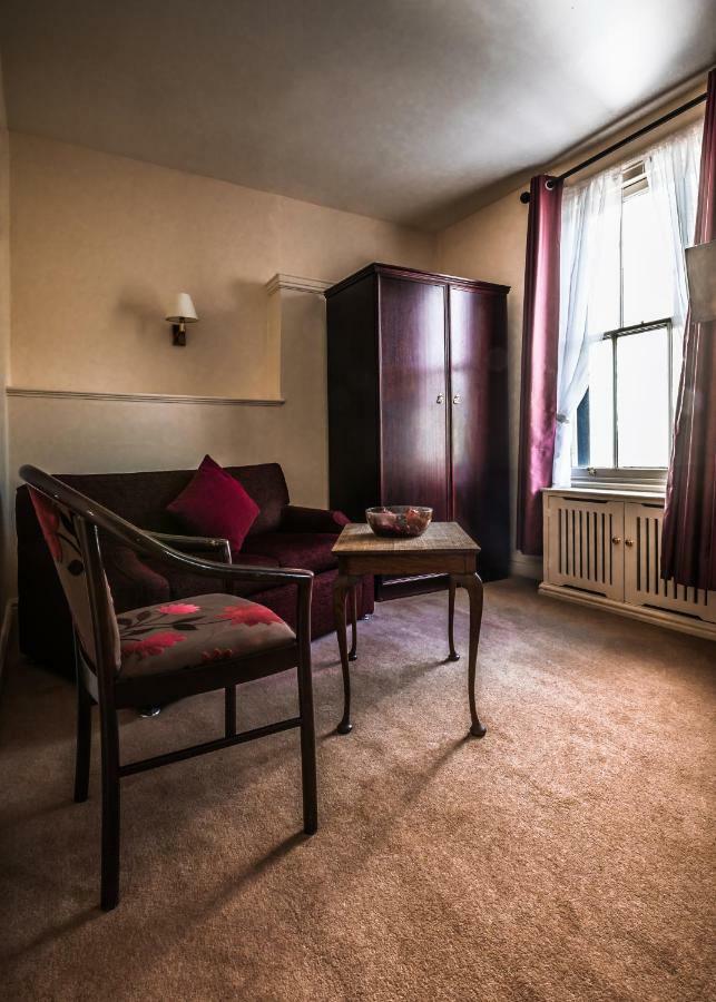 The Royal Hotel Llangollen Zewnętrze zdjęcie